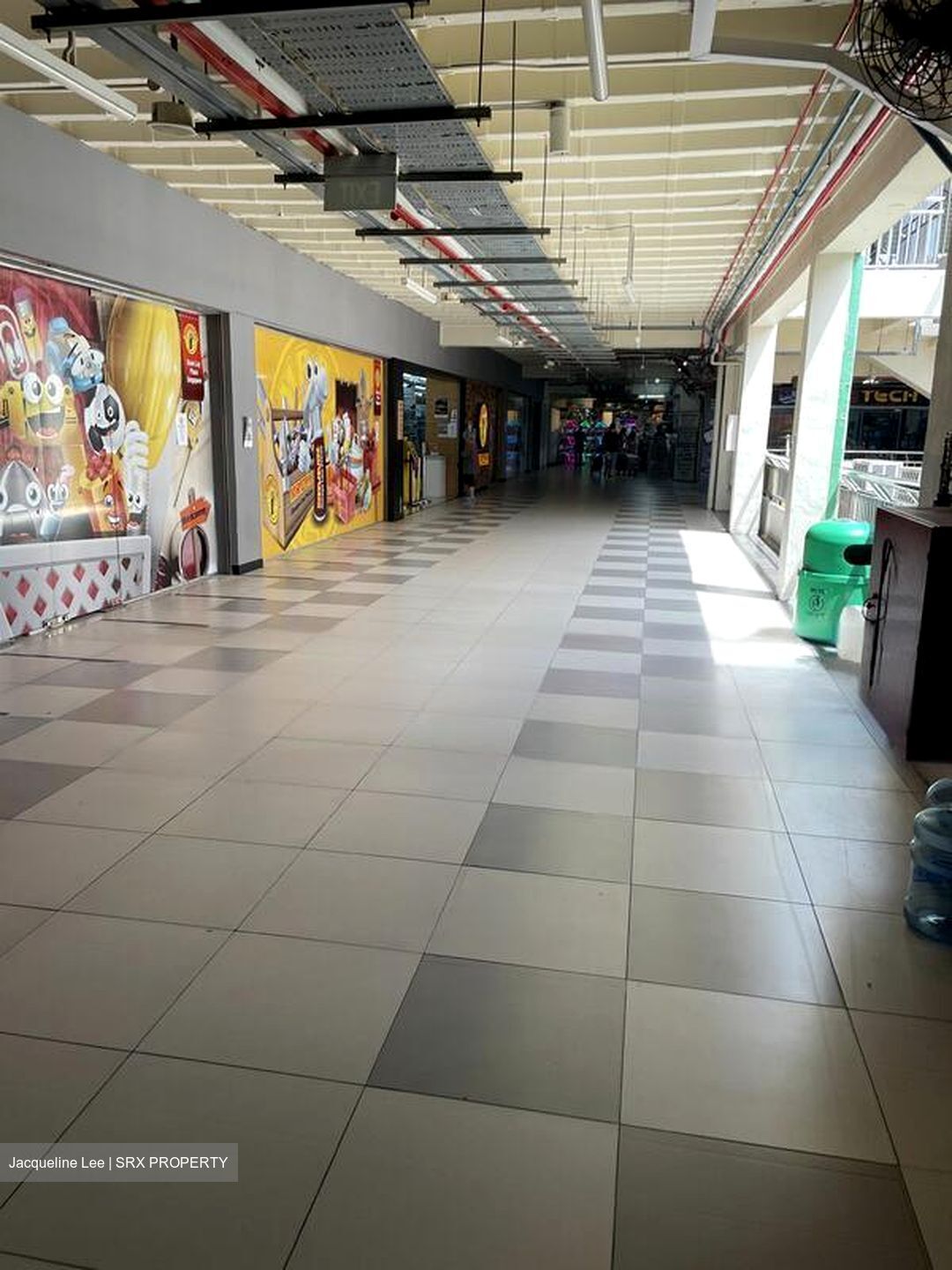 Boon Lay Shopping Centre (D22), Shop House #458182751